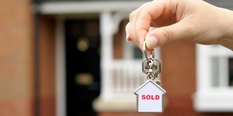 Do You Need a Real Estate Lawyer for Buying or Selling a House?