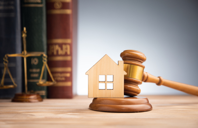Questions to Ask a Real Estate Lawyer Before Hiring